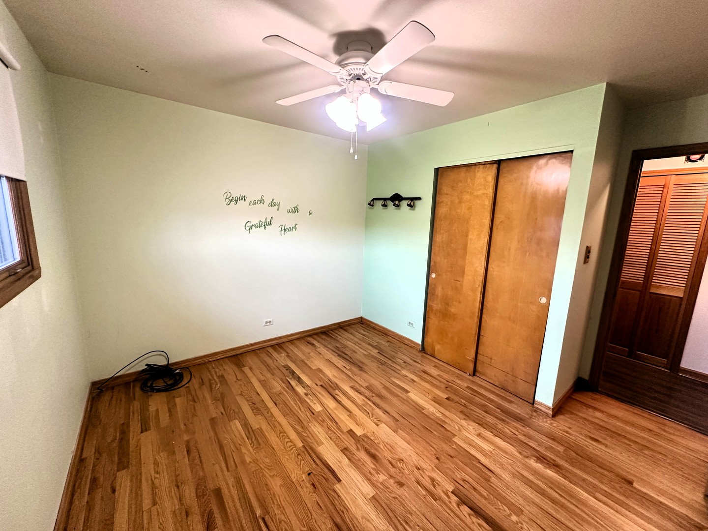 9112 Homestead Lane, Bridgeview, IL 60455