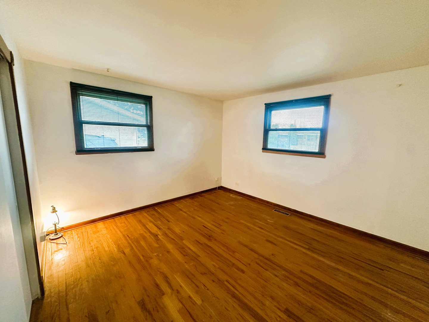 9112 Homestead Lane, Bridgeview, IL 60455