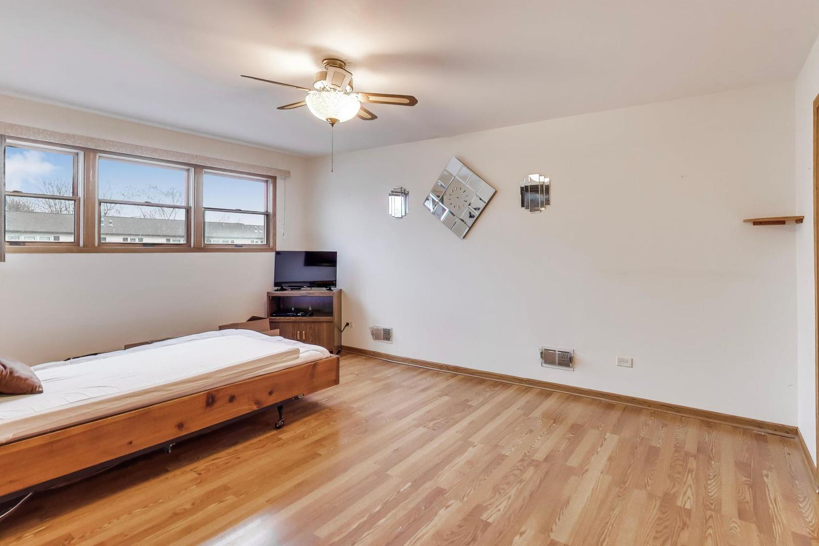 16408 Oxford Drive, Tinley Park, IL 60477