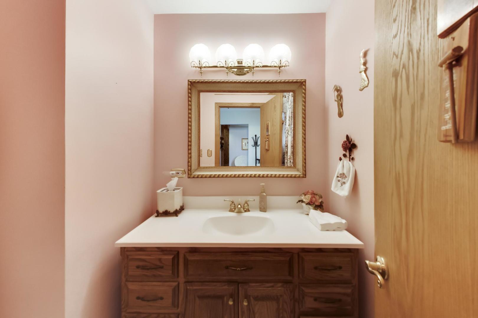 16408 Oxford Drive, Tinley Park, IL 60477