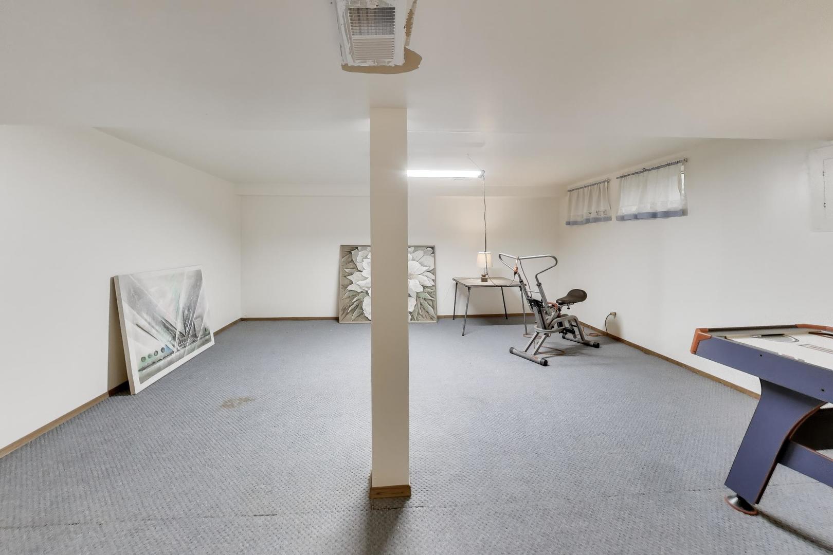 16408 Oxford Drive, Tinley Park, IL 60477