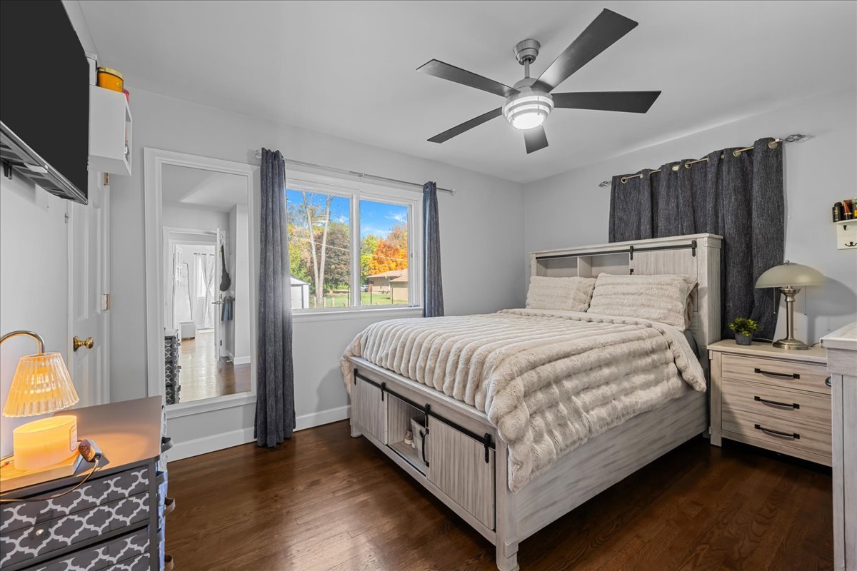 1302 Cary Road, Algonquin, IL 60102