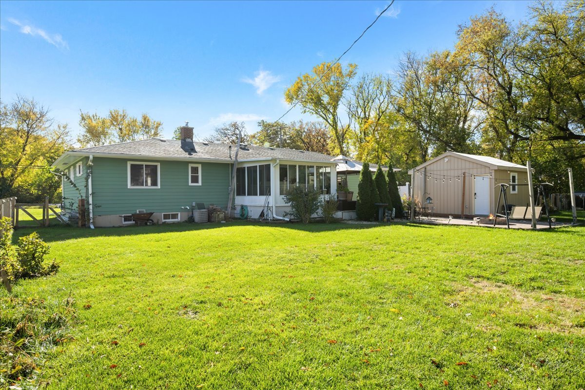 1302 Cary Road, Algonquin, IL 60102