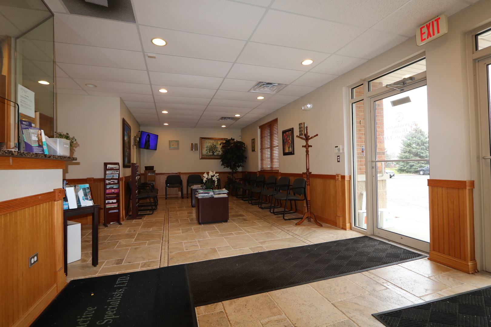 1523 Essington Road, Joliet, IL 60435