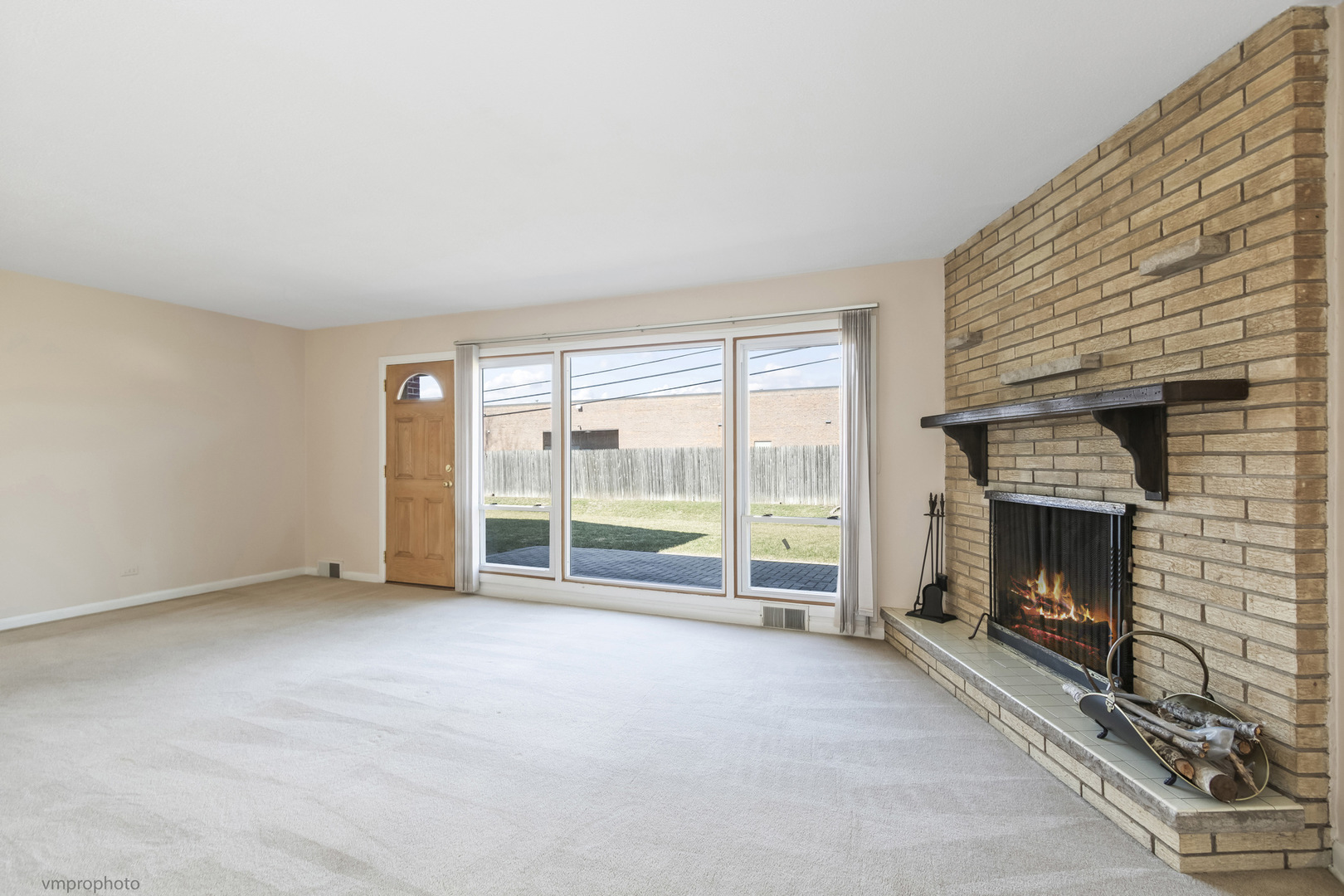 457 N Comfort Lane, Palatine, IL 60067