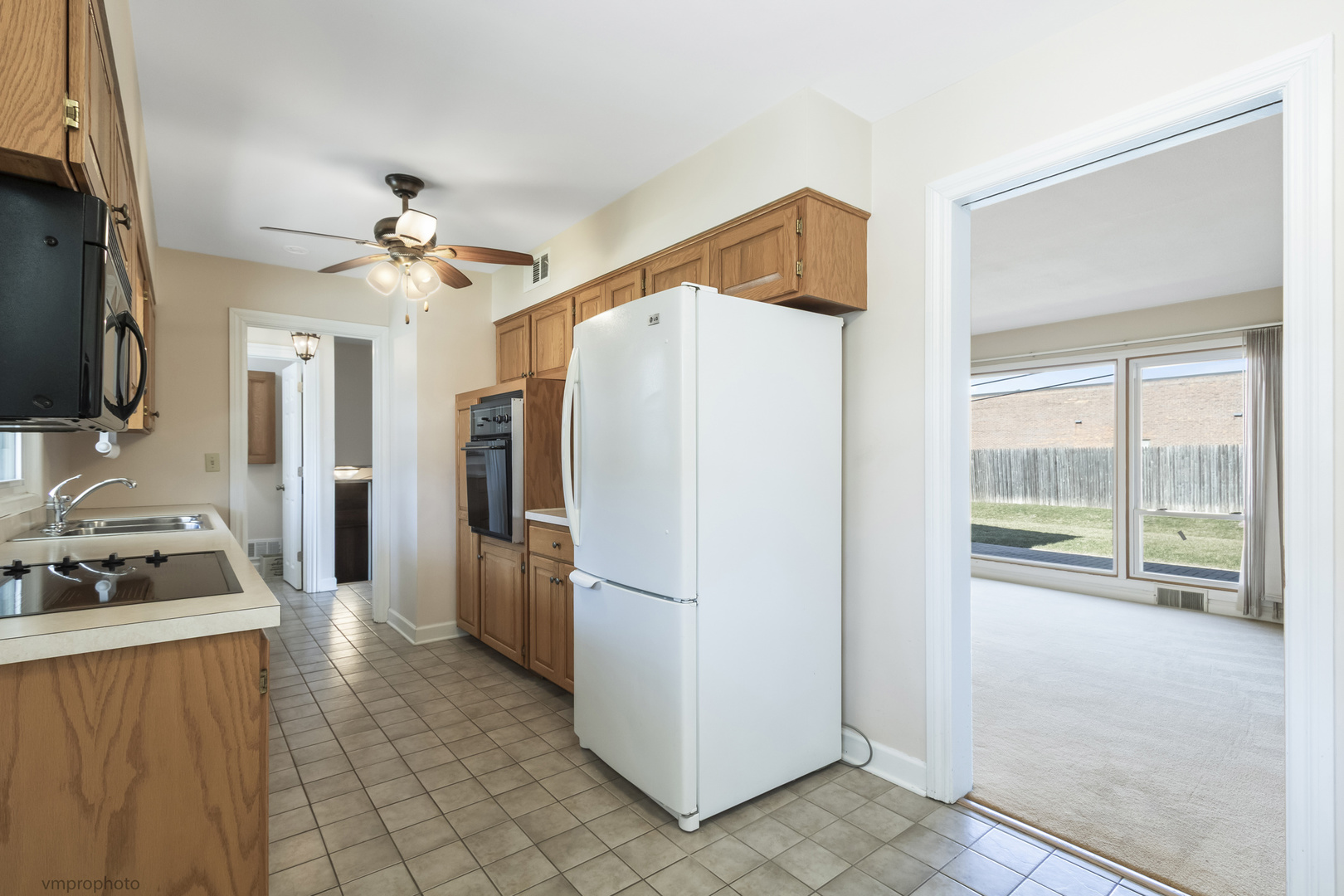 457 N Comfort Lane, Palatine, IL 60067