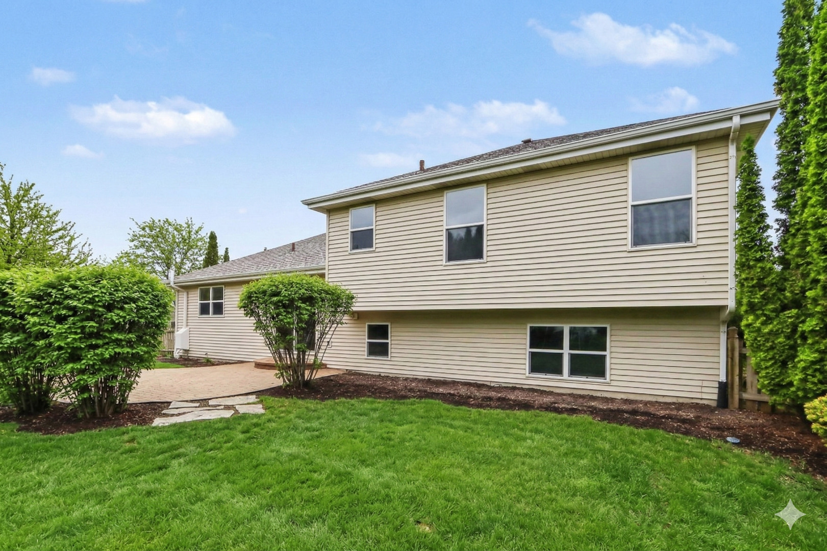 5113 Wildflower Court, Plainfield, IL 60586