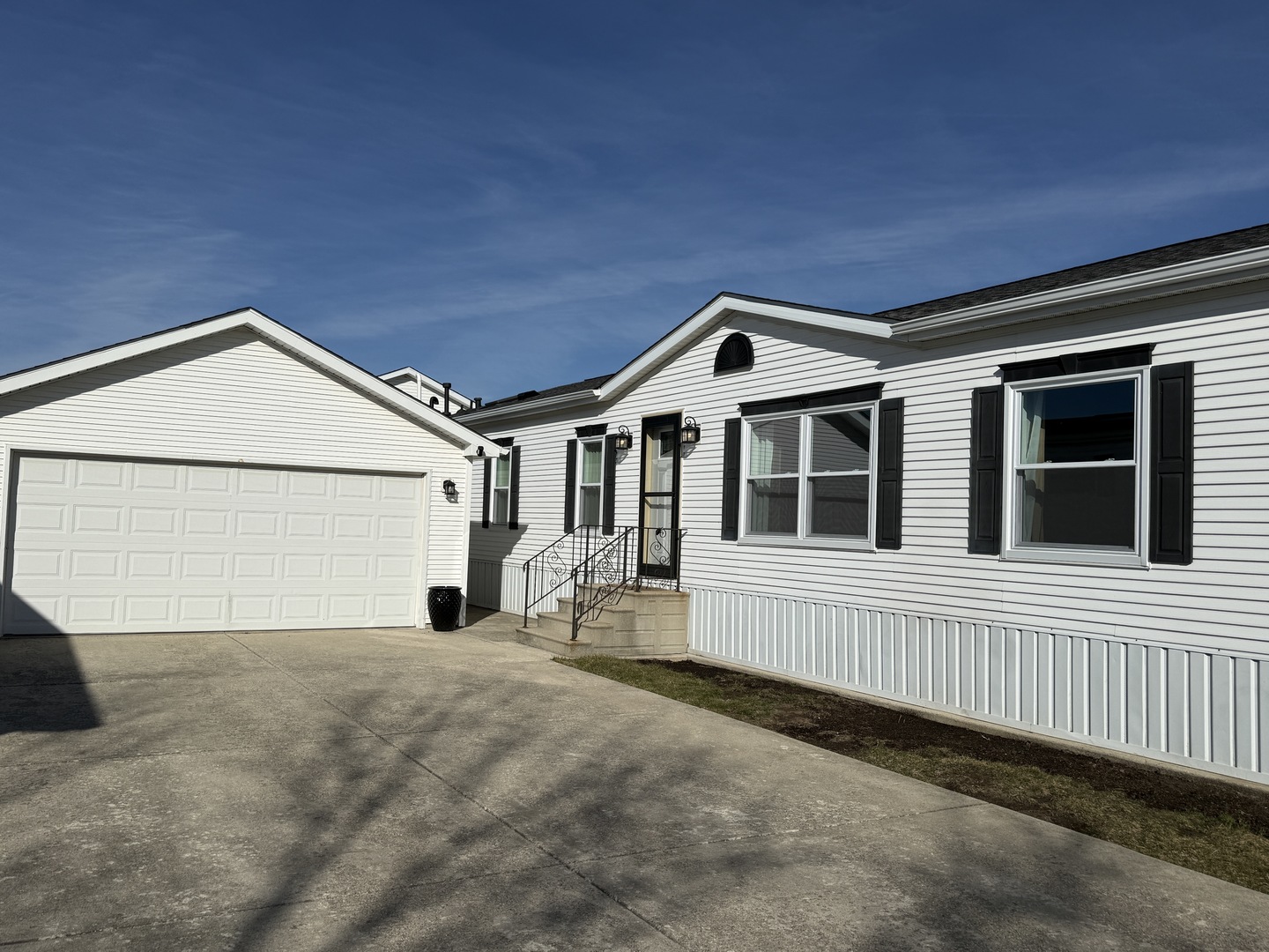 201 BEGONIA Drive, Matteson, IL 60443