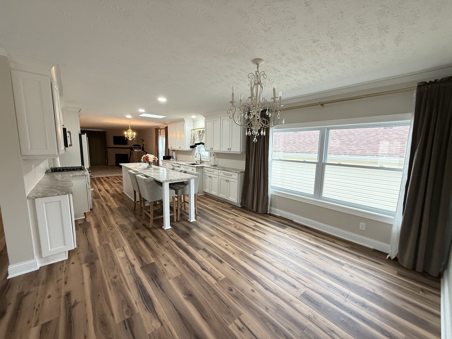 201 BEGONIA Drive, Matteson, IL 60443