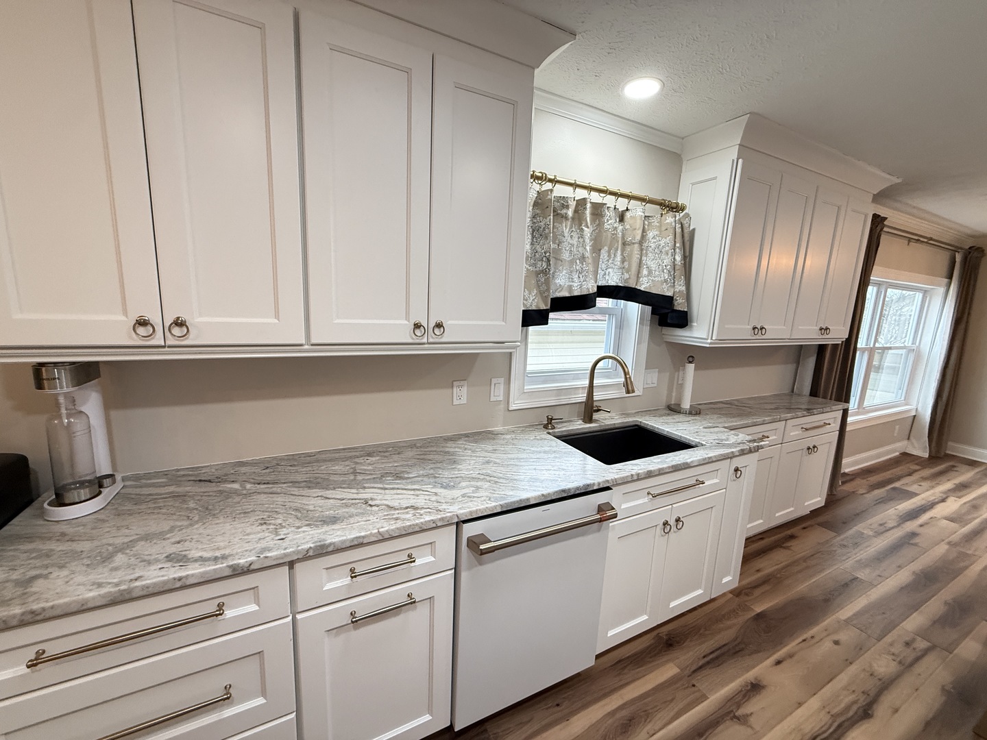 201 BEGONIA Drive, Matteson, IL 60443