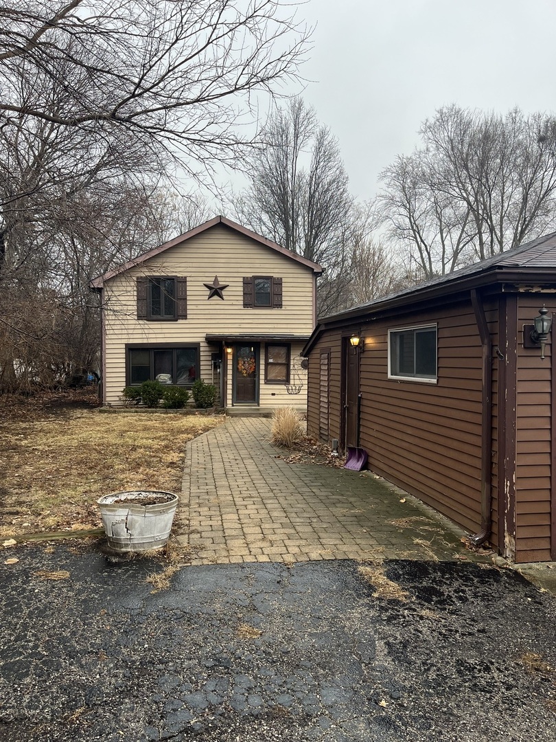 5S661 Wright Street, Naperville, IL 60563