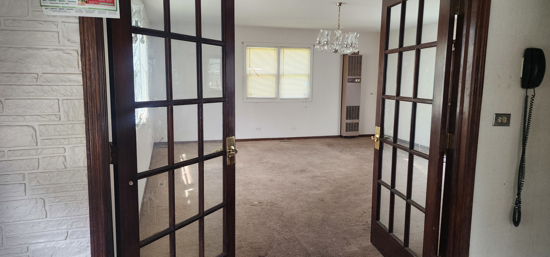 424 Mark Avenue, Glendale Heights, IL 60139