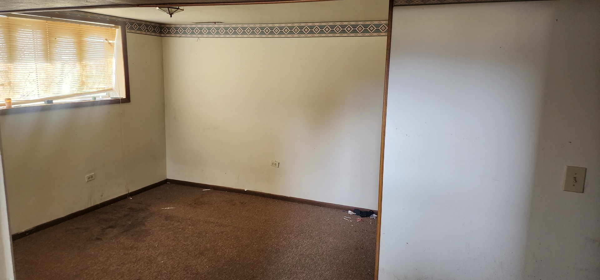 424 Mark Avenue, Glendale Heights, IL 60139