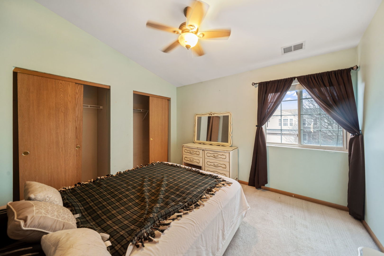 16435 Club Court, Crest Hill, IL 60403