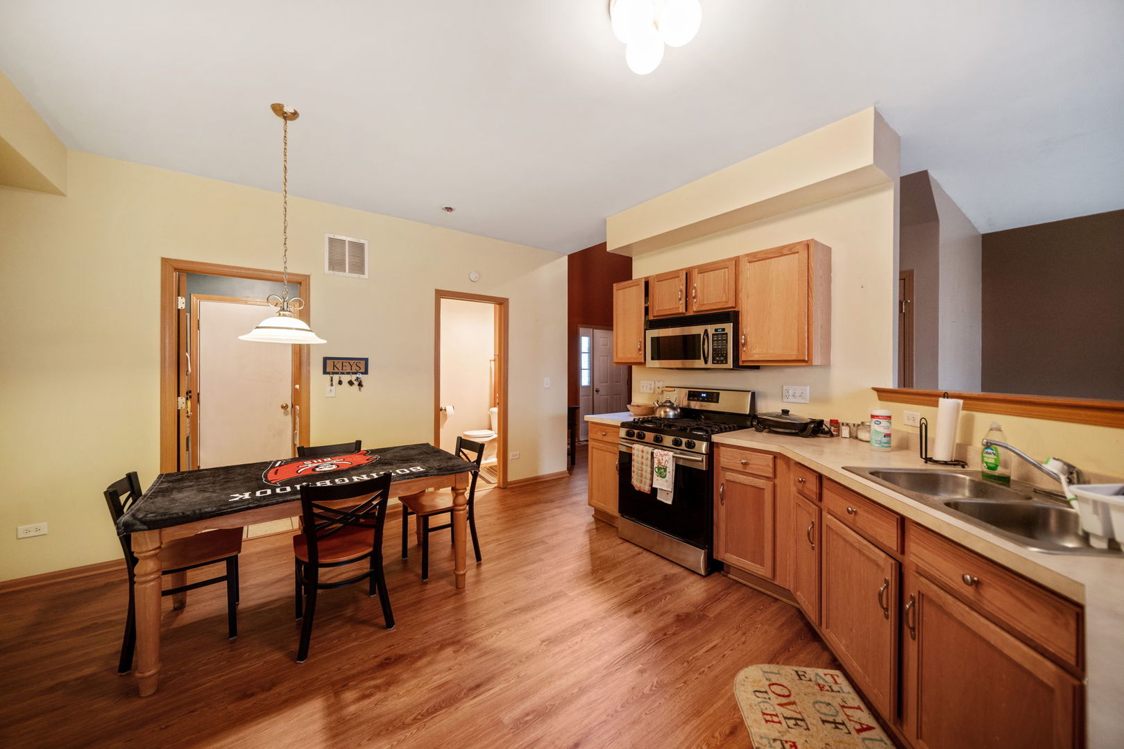 16435 Club Court, Crest Hill, IL 60403