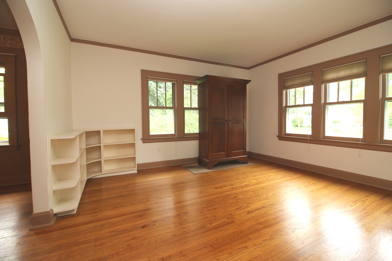 621 E GRAND LAKE Boulevard, West Chicago, IL 60185