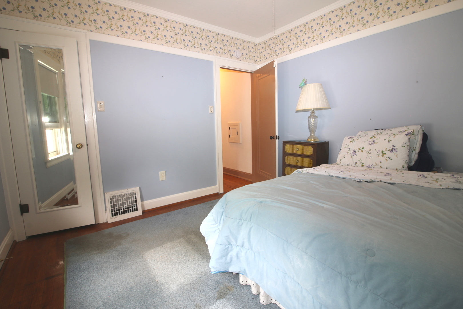 621 E GRAND LAKE Boulevard, West Chicago, IL 60185