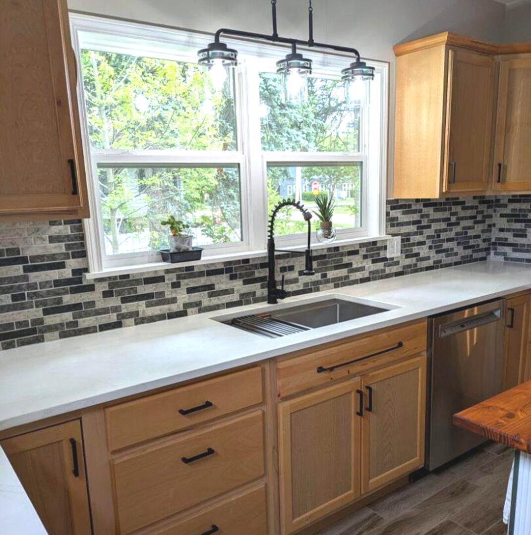 621 E GRAND LAKE Boulevard, West Chicago, IL 60185
