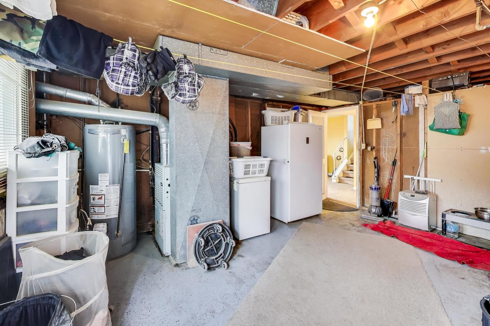 725 Elizabeth Lane, Des Plaines, IL 60016