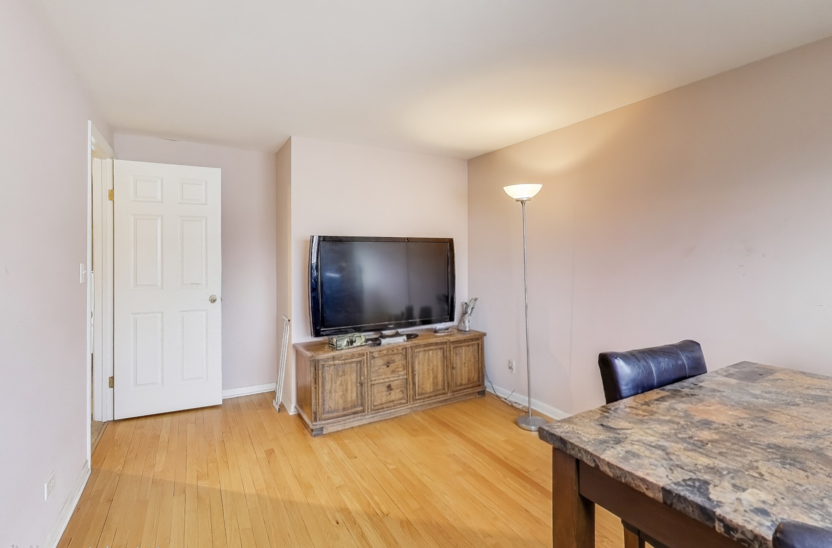 725 Elizabeth Lane, Des Plaines, IL 60016