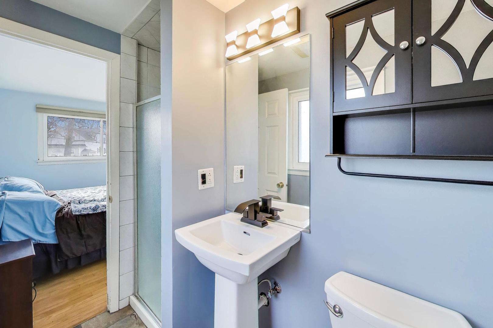 725 Elizabeth Lane, Des Plaines, IL 60016