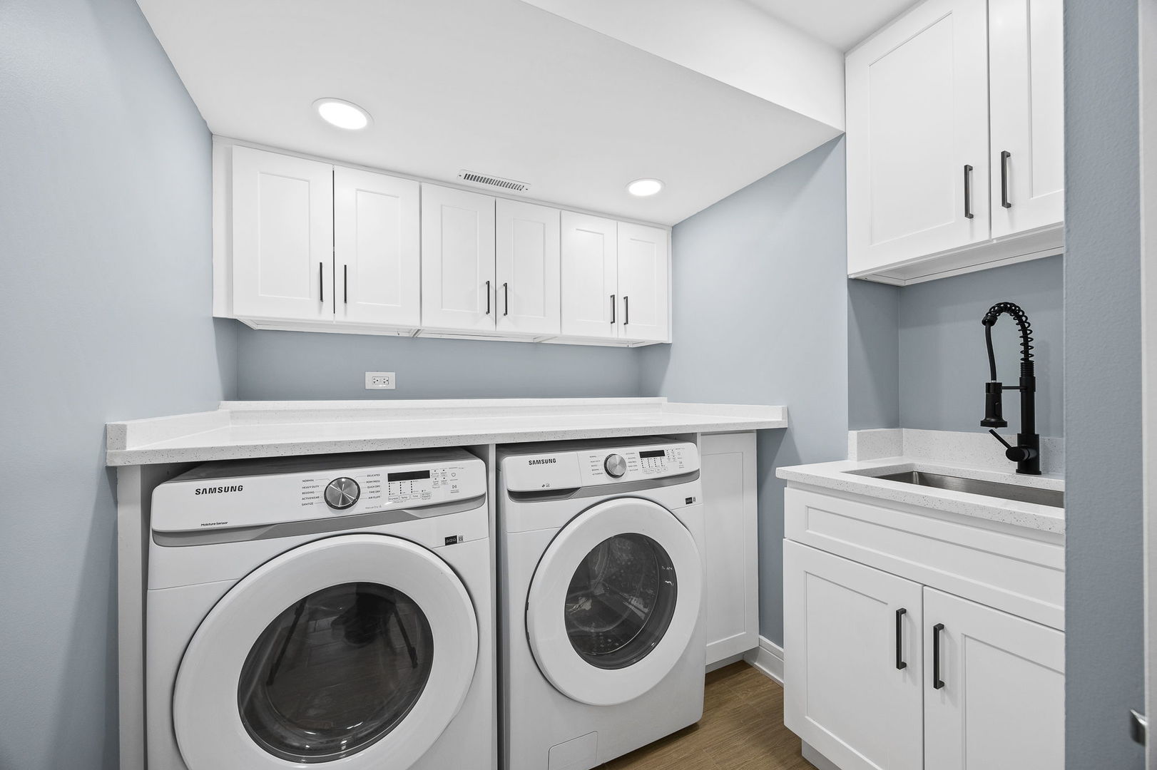 8651 S Kean Avenue, Hickory Hills, IL 60457