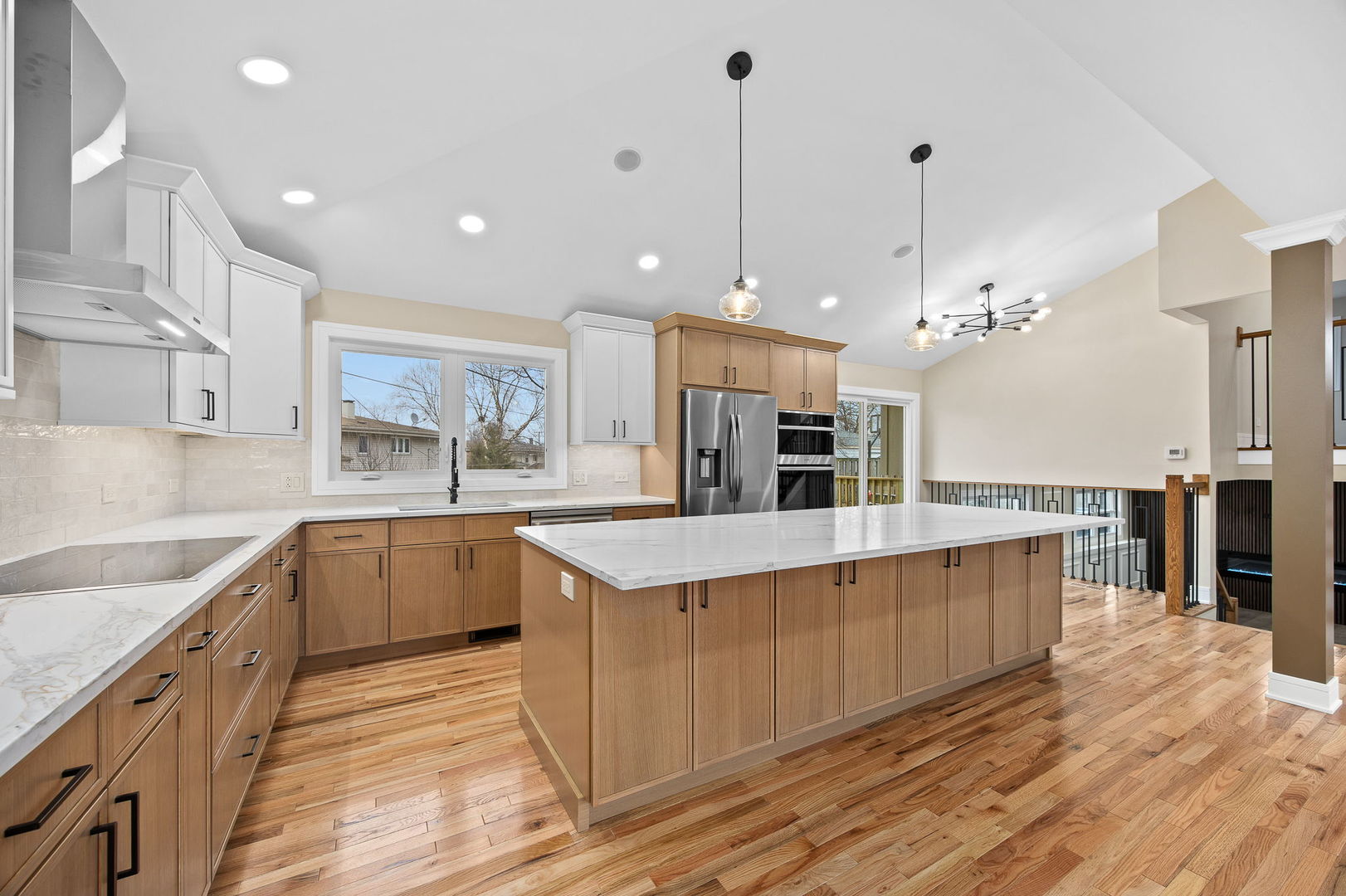 8651 S Kean Avenue, Hickory Hills, IL 60457