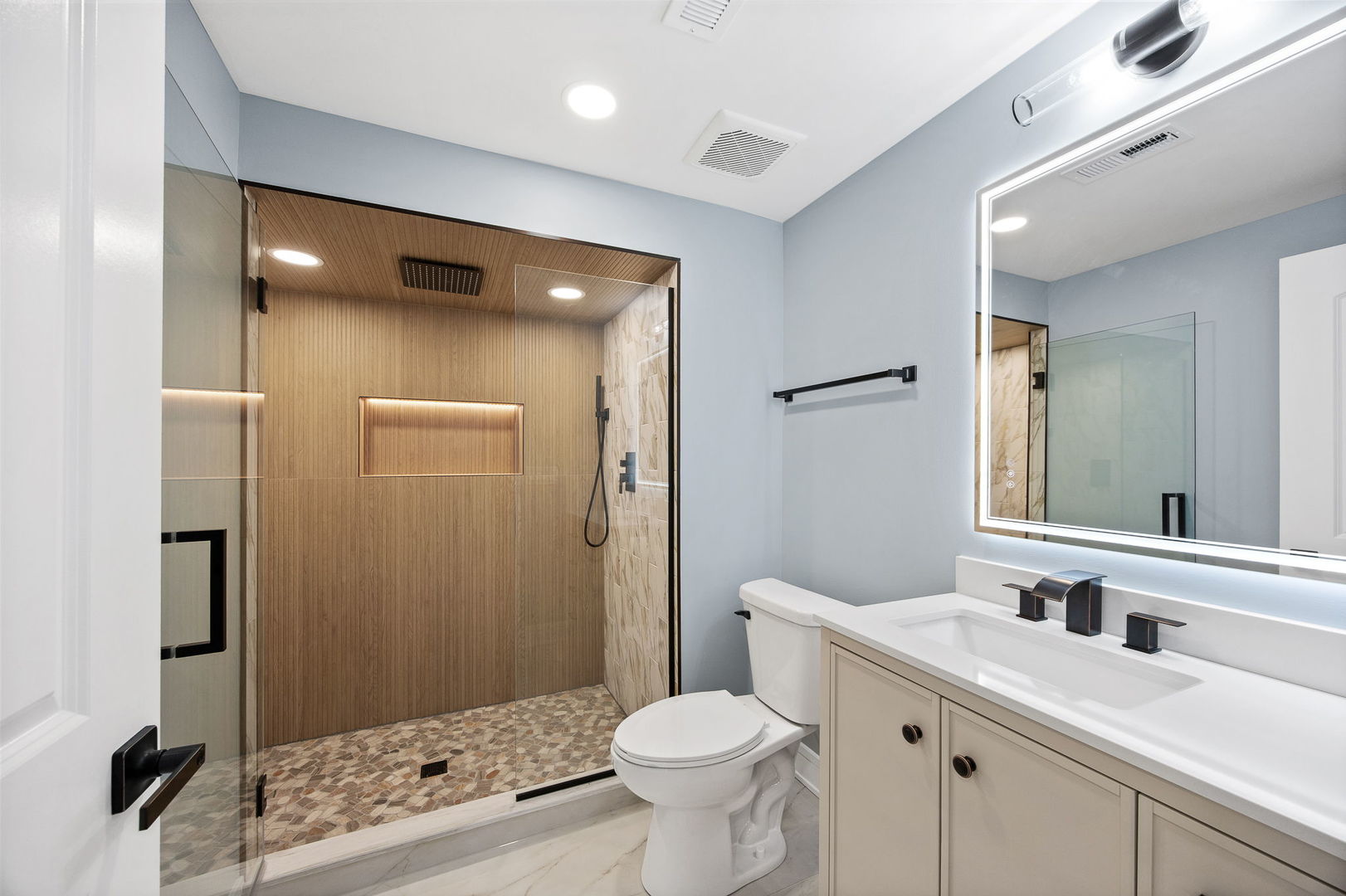 8651 S Kean Avenue, Hickory Hills, IL 60457