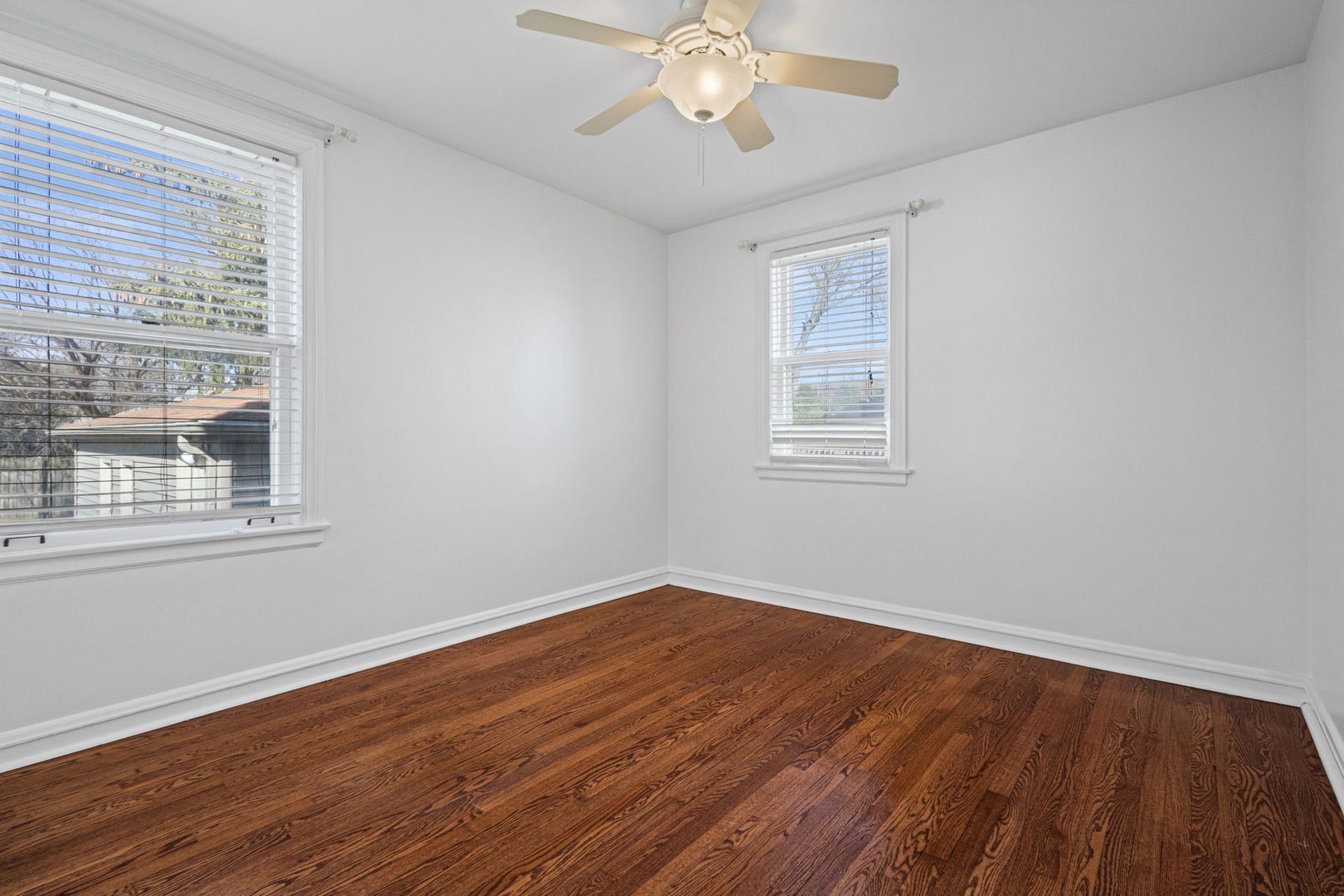 Clarendon Hills, IL 60514