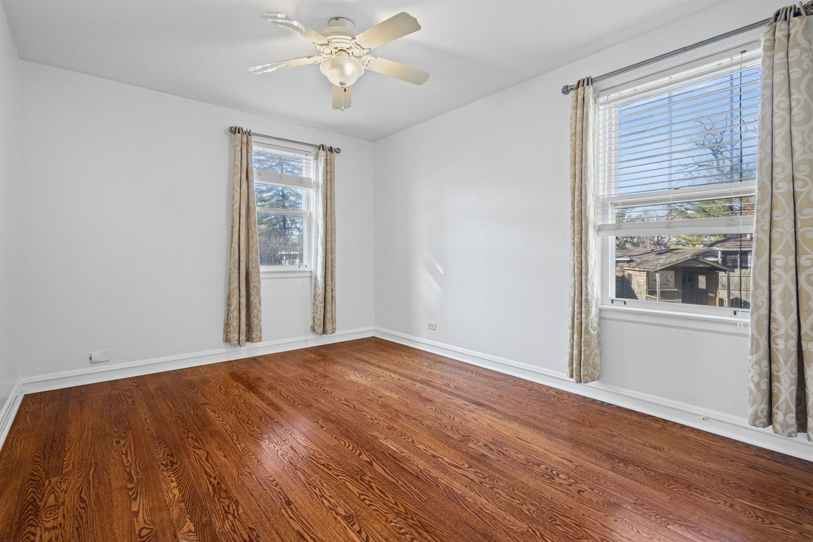 Clarendon Hills, IL 60514