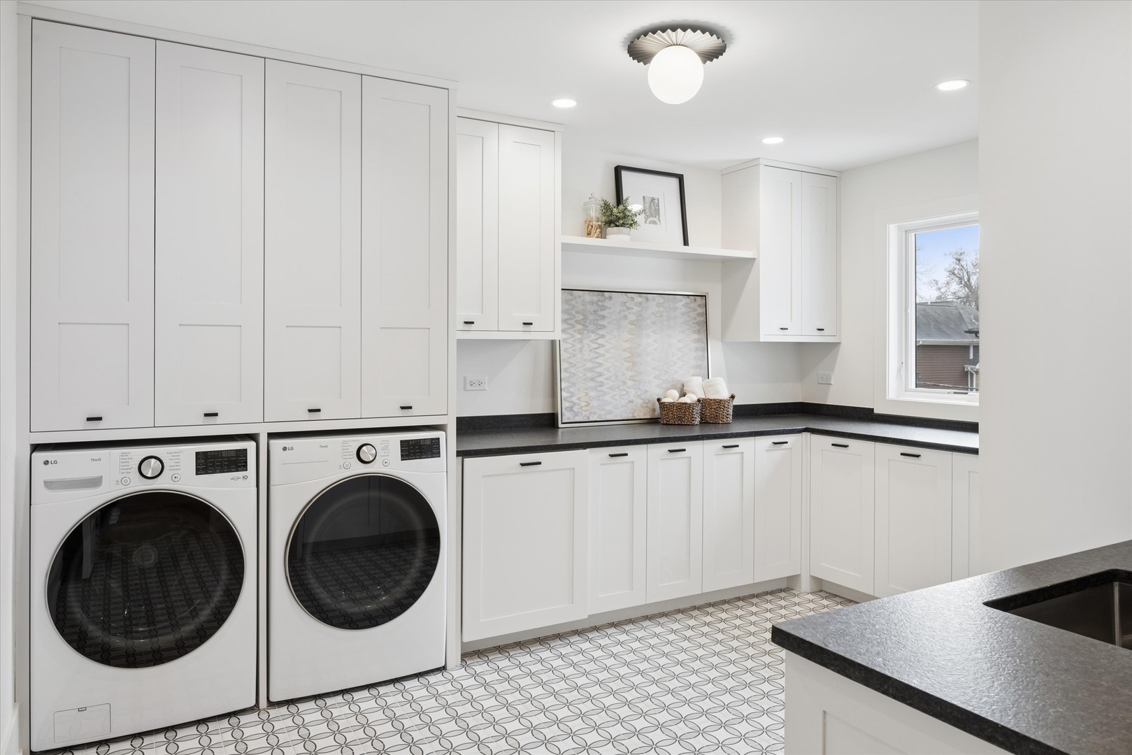 580 S Kearsage Avenue, Elmhurst, IL 60126