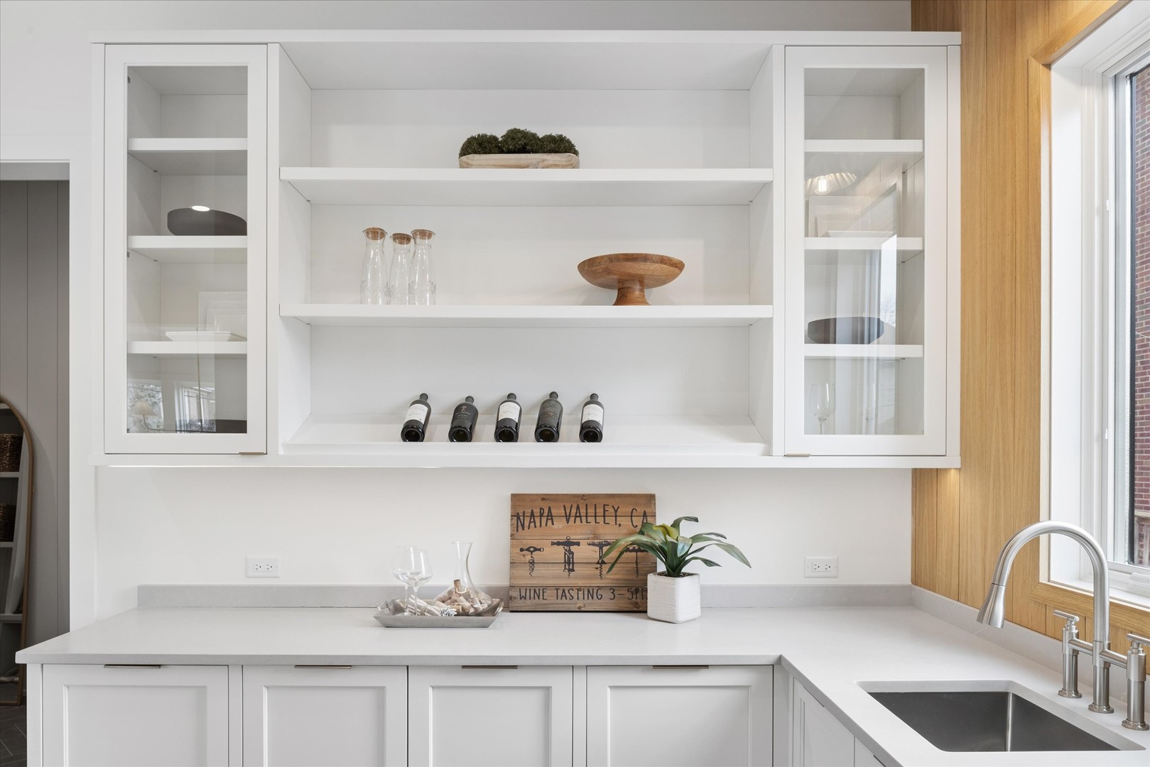 580 S Kearsage Avenue, Elmhurst, IL 60126