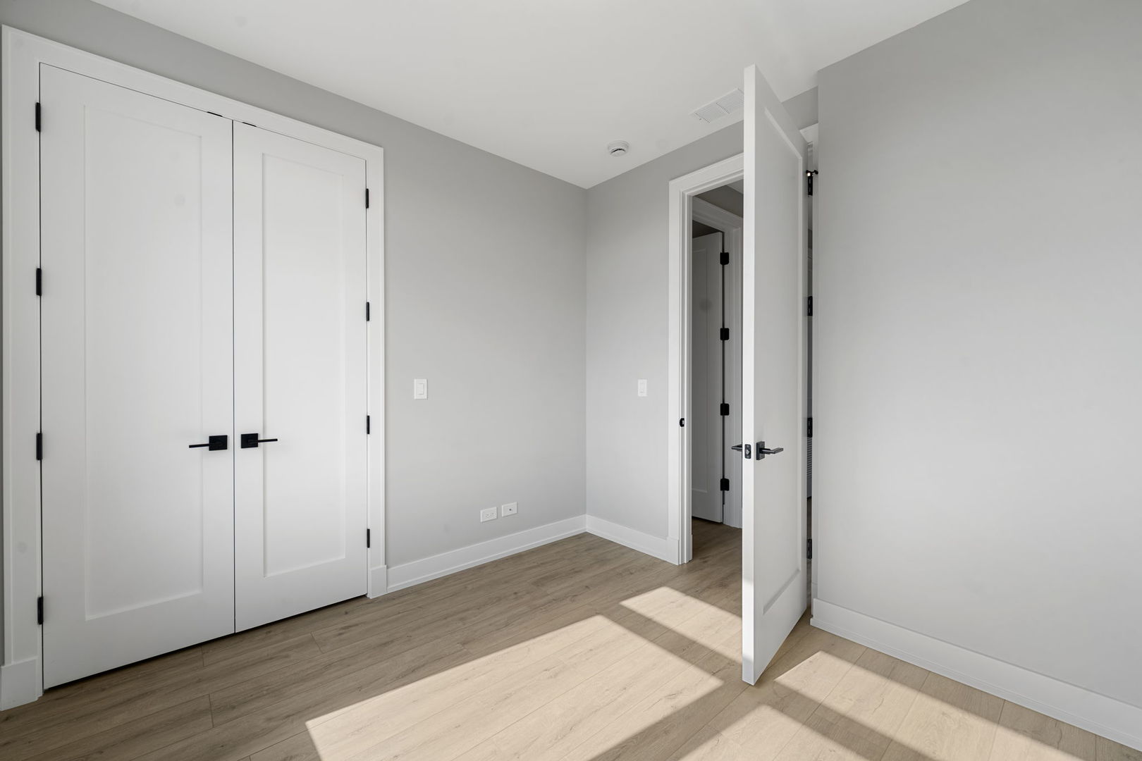 2351 W Flournoy Street #302, Chicago, IL 60612