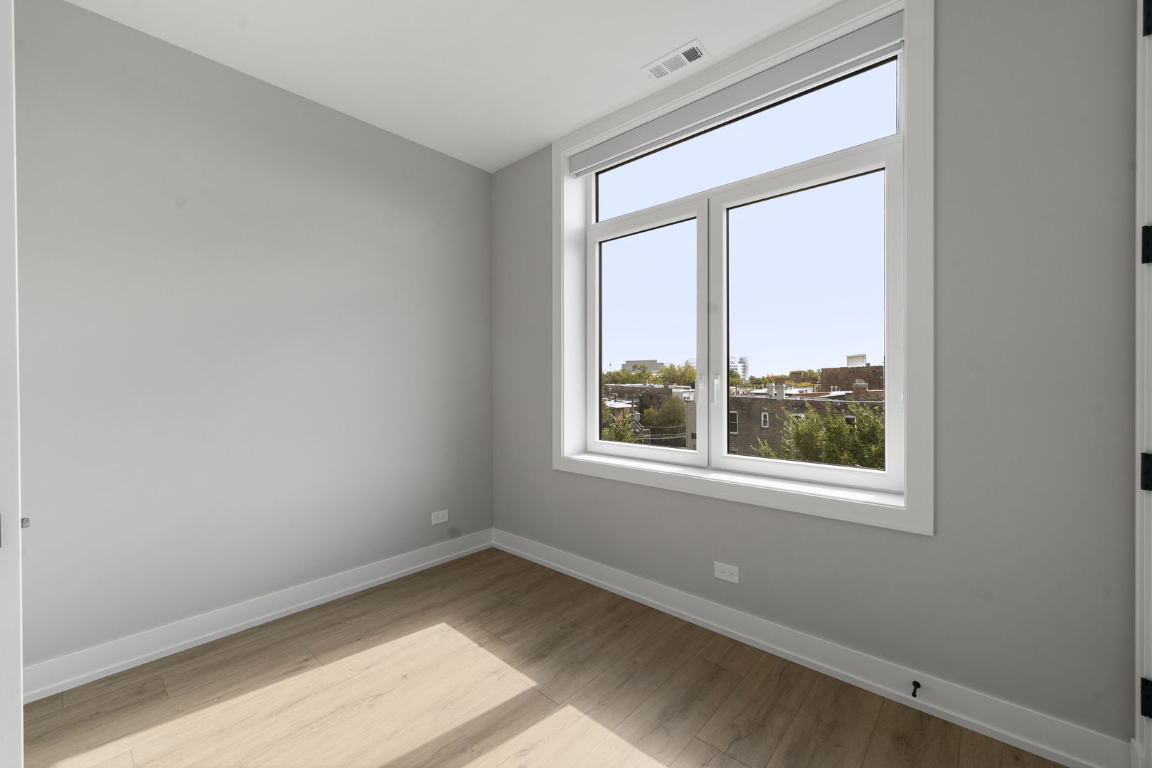 2351 W Flournoy Street #302, Chicago, IL 60612