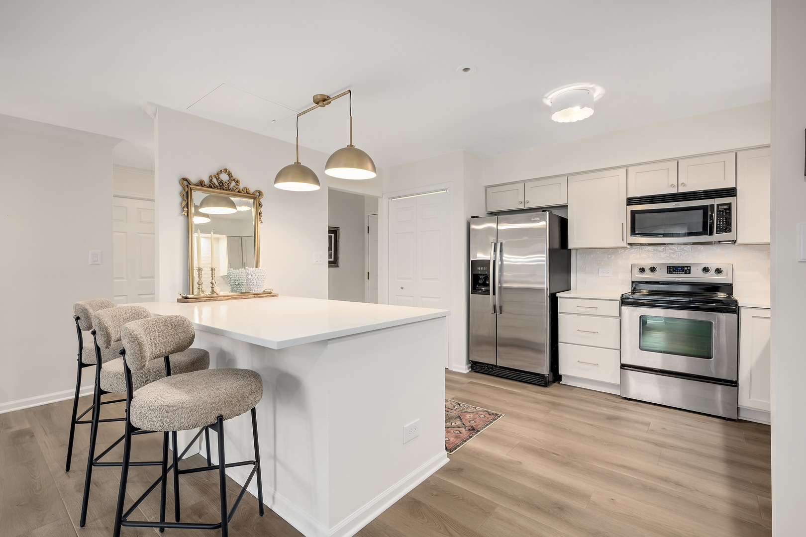 4900 Forest Avenue #108, Downers Grove, IL 60515