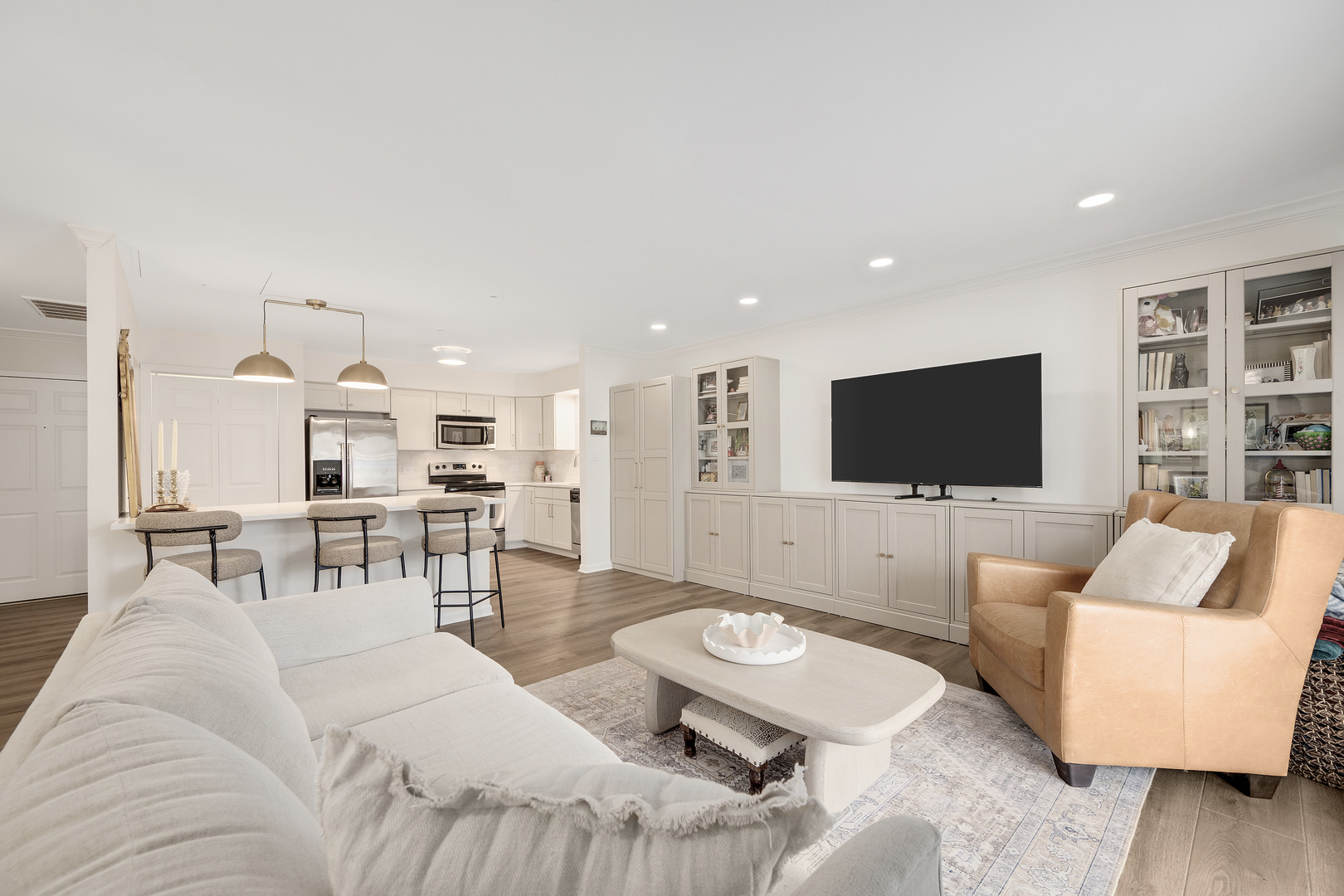 4900 Forest Avenue #108, Downers Grove, IL 60515