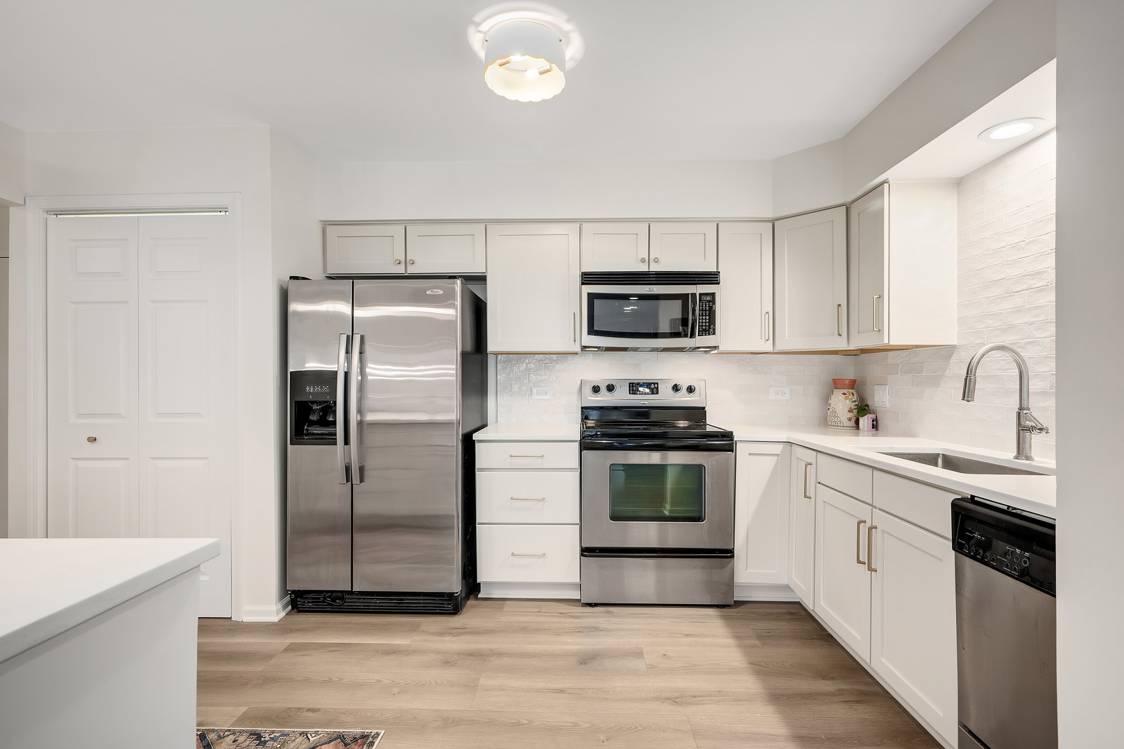 4900 Forest Avenue #108, Downers Grove, IL 60515