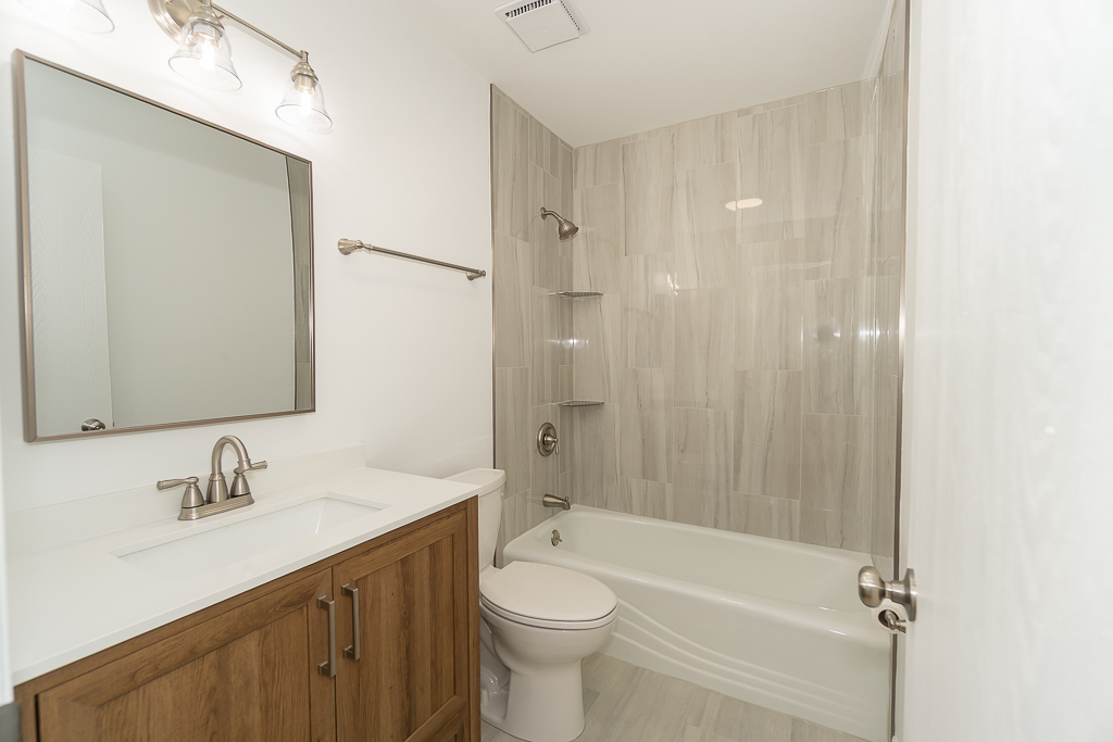 837 S Dwyer Avenue #A, Arlington Heights, IL 60005