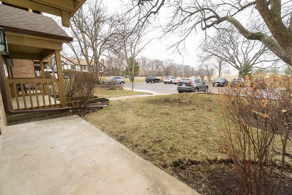 837 S Dwyer Avenue #A, Arlington Heights, IL 60005