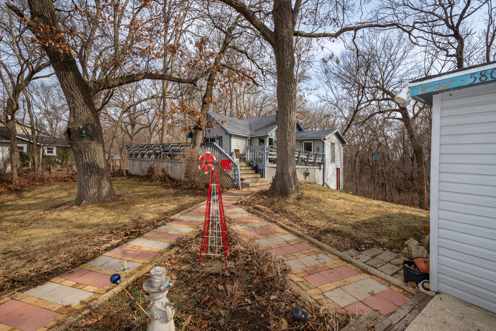 5802 Wonder Woods Drive, Wonder Lake, IL 60097