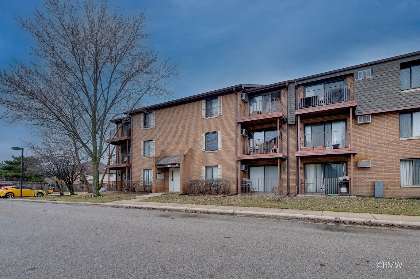 710 N Briar Hill Lane #5, Addison, IL 60101