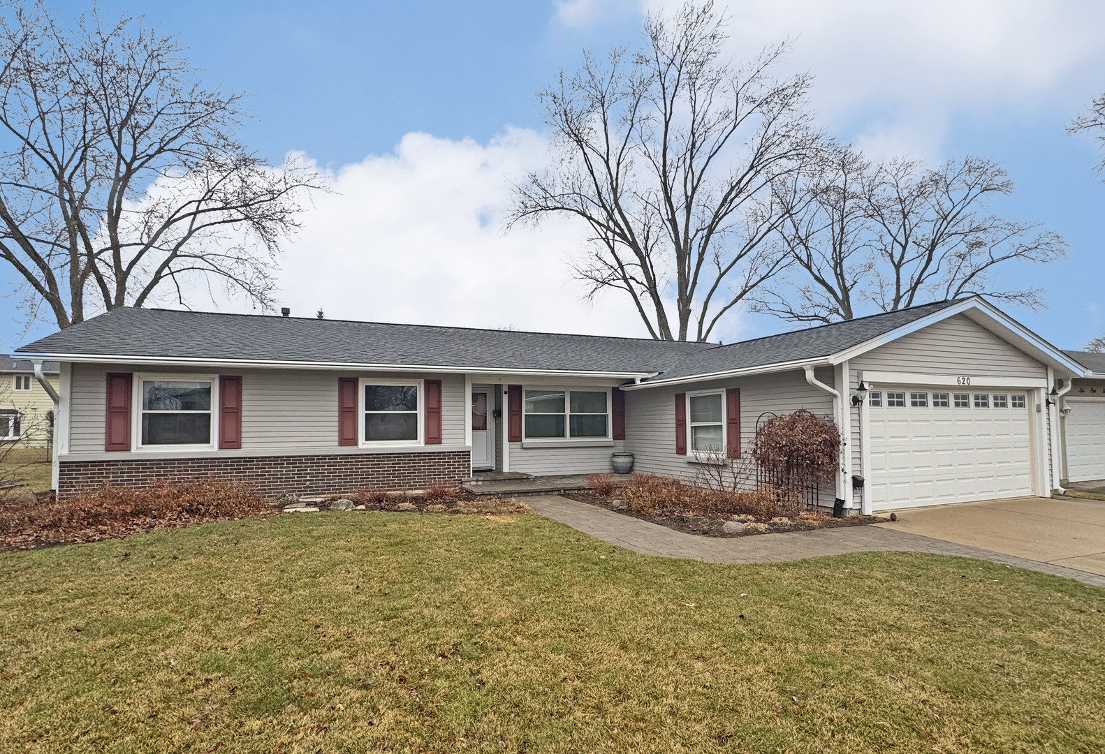 620 Chelmsford Lane, Elk Grove Village, IL 60007