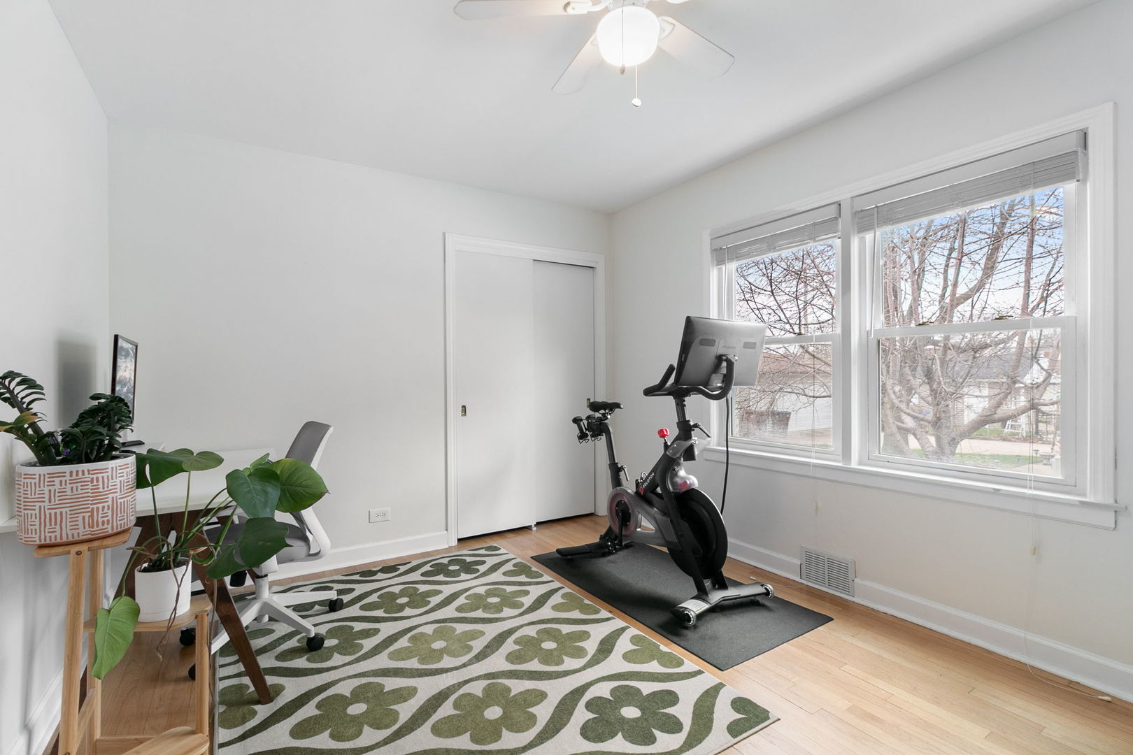 2233 S 14th Avenue, North Riverside, IL 60546