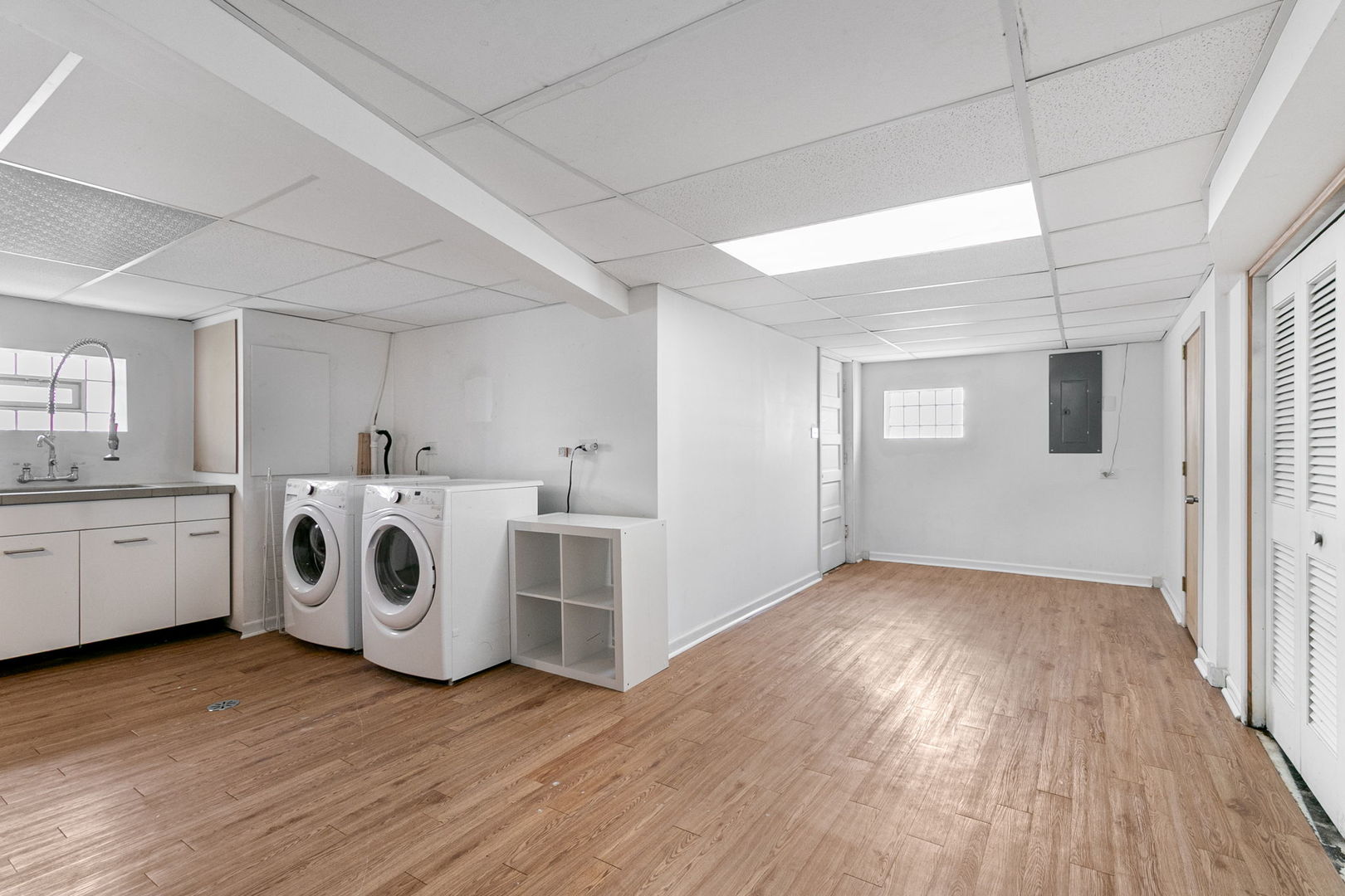 2233 S 14th Avenue, North Riverside, IL 60546