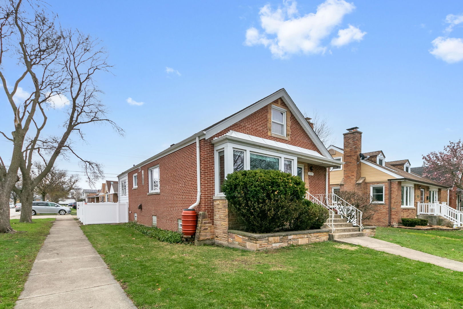 2233 S 14th Avenue, North Riverside, IL 60546