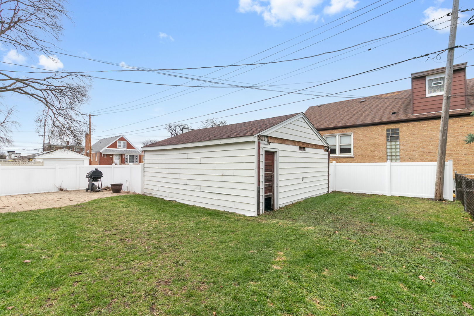 2233 S 14th Avenue, North Riverside, IL 60546