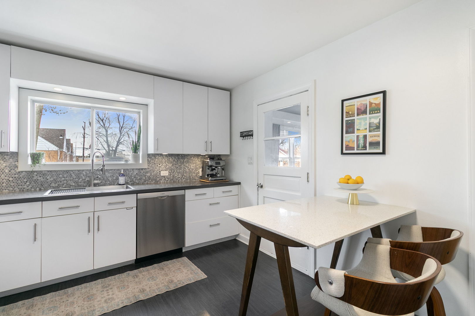 2233 S 14th Avenue, North Riverside, IL 60546