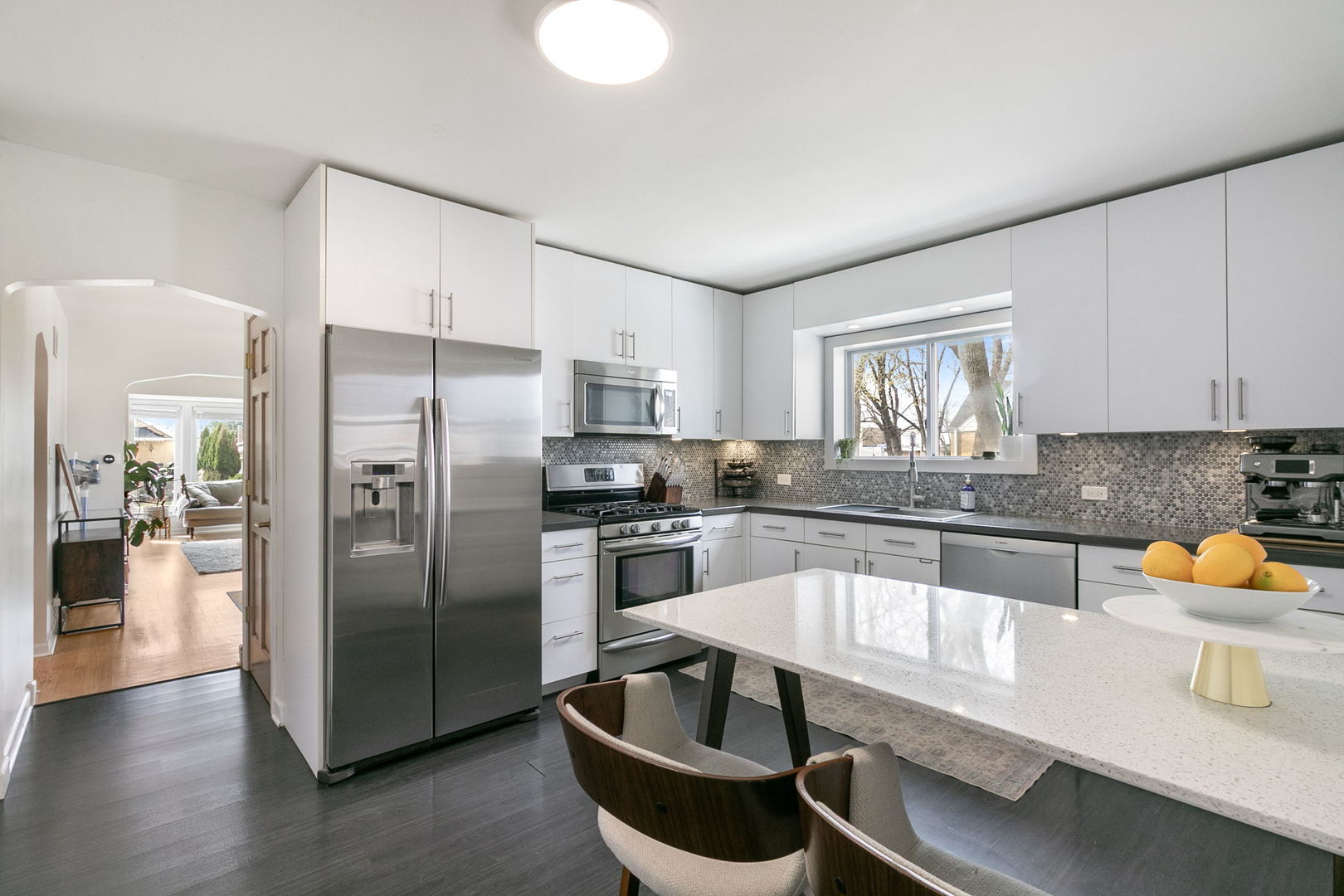 2233 S 14th Avenue, North Riverside, IL 60546