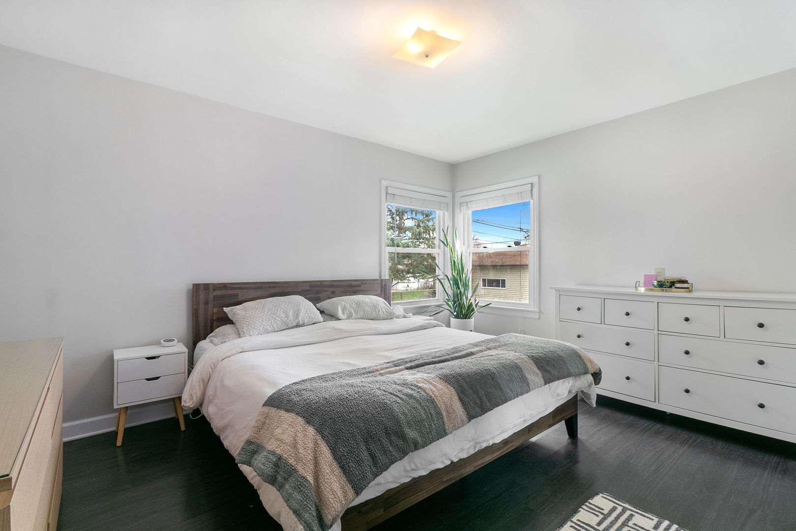 2233 S 14th Avenue, North Riverside, IL 60546