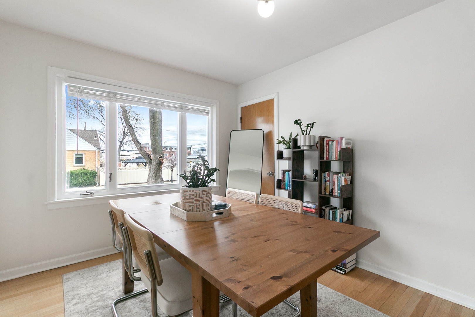 2233 S 14th Avenue, North Riverside, IL 60546